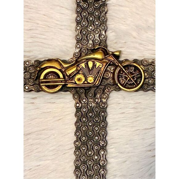 NWOT Montana West 18” Western Rustic Motorcycle Biker Chain 3-D Wall Cross - Picture 3 of 8